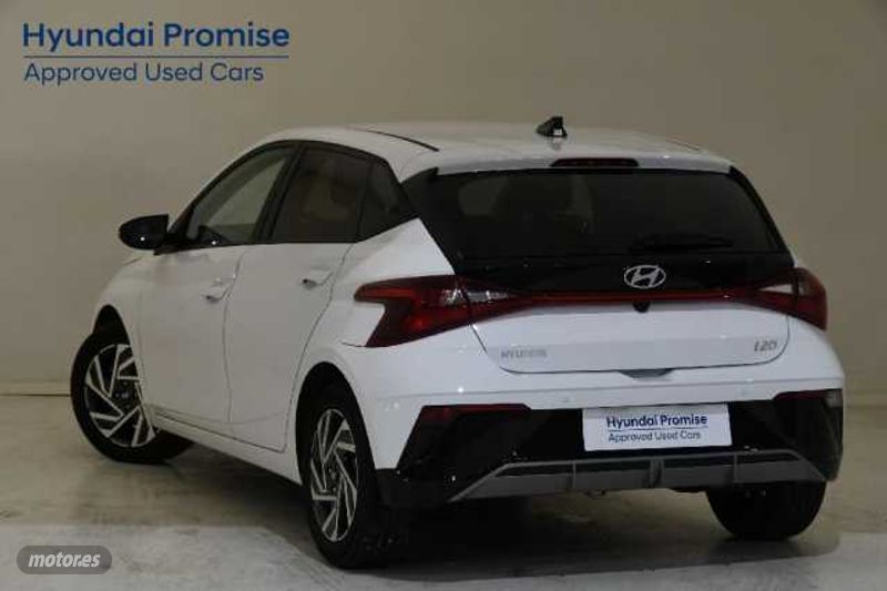 hyundai i20 2024 / 6.584km. foto grande (3)