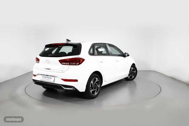 hyundai i30 2024 / 6.606km. foto grande (2)