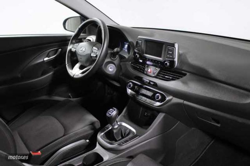 hyundai i30 2019 / 11.980km. foto grande (3)