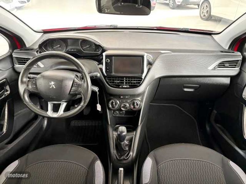 peugeot 208 2016 / 102.000km. foto grande (2)