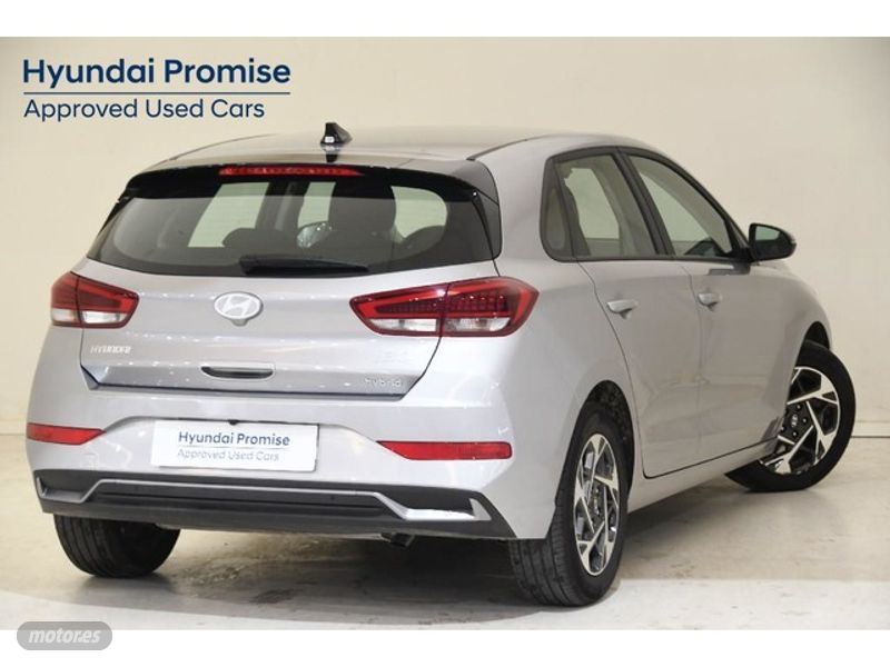 hyundai i30 2025 / 11.895km. foto grande (3)