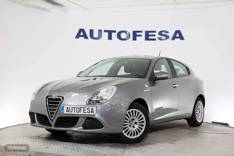 alfa romeo giulietta 2013 / 147.800km. foto grande (1)