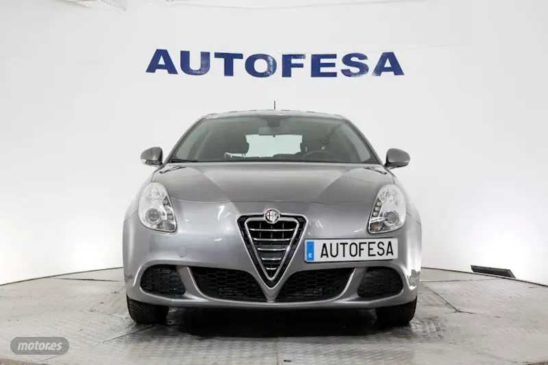 alfa romeo giulietta 2013 / 147.800km. foto grande (2)