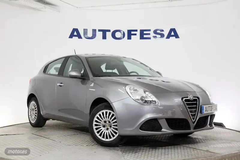 alfa romeo giulietta 2013 / 147.800km. foto grande (3)