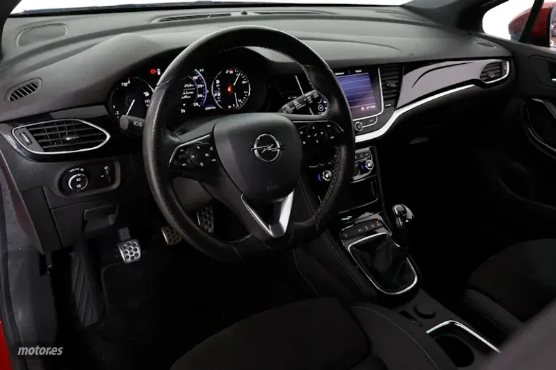 Opel Astra - foto 11