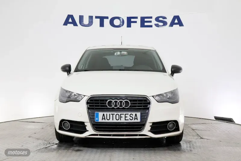 audi a1 2011 / 90.600km. foto grande (2)
