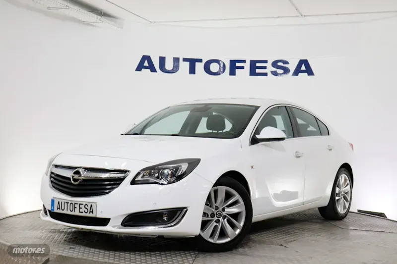 Foto opel insignia 2017 / 122.100km.
