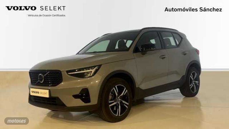 Foto volvo xc40 2024 / 13.631km.
