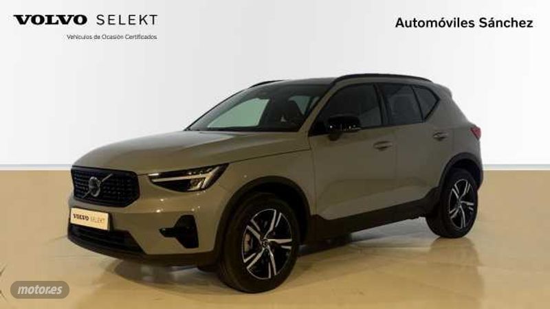 Foto volvo xc40 2025 / 1km.