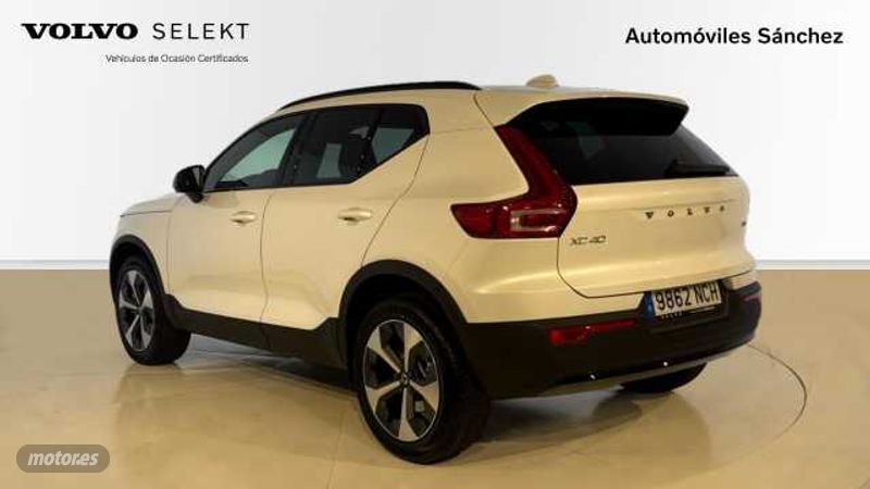 volvo xc40 2025 / 1km. foto grande (2)