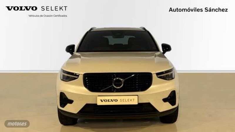 volvo xc40 2025 / 1km. foto grande (3)