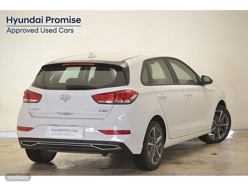 hyundai i30 2022 / 17.351km. foto grande (3)