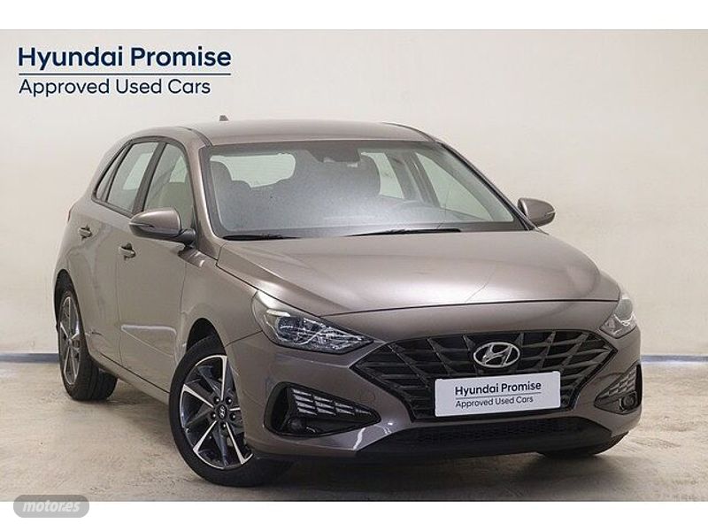 Foto hyundai i30 2022 / 27.910km.