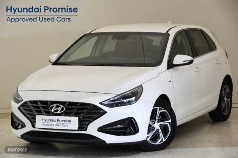 Hyundai i30 1.0 TGDI Tecno 48V 120 de 2024 con 27.247 Km por 20.500 EUR. en Salamanca