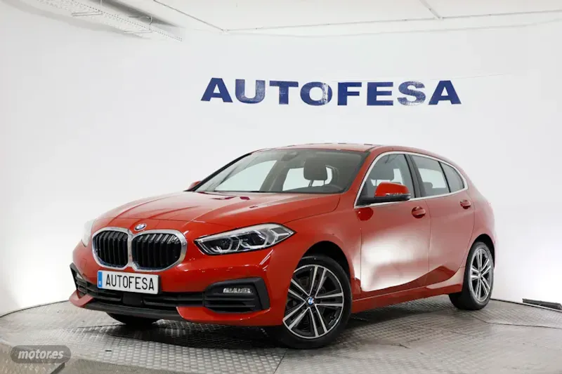 Foto bmw serie 1 2023 / 17.000km.