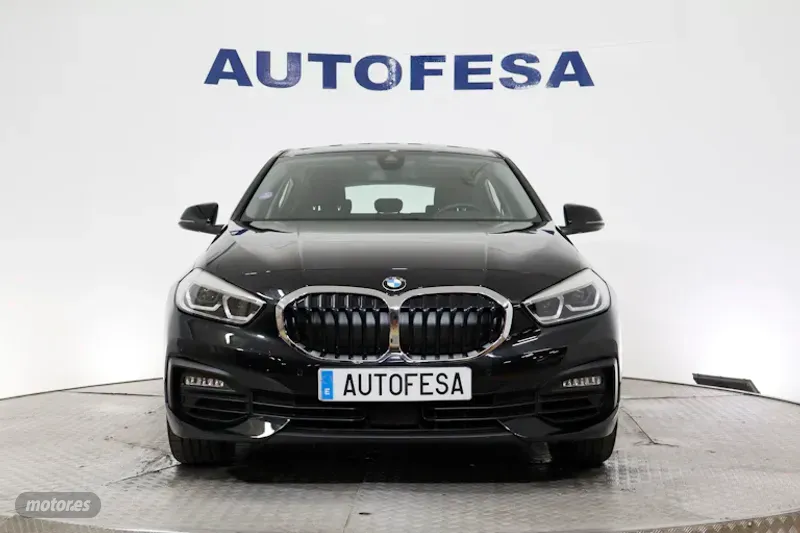 bmw serie 1 2023 / 15.100km. foto grande (2)