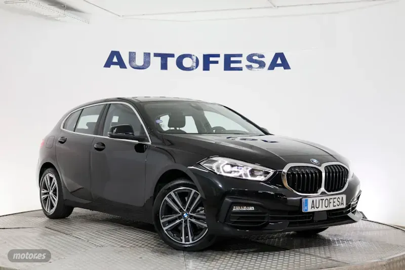 bmw serie 1 2023 / 15.100km. foto grande (3)