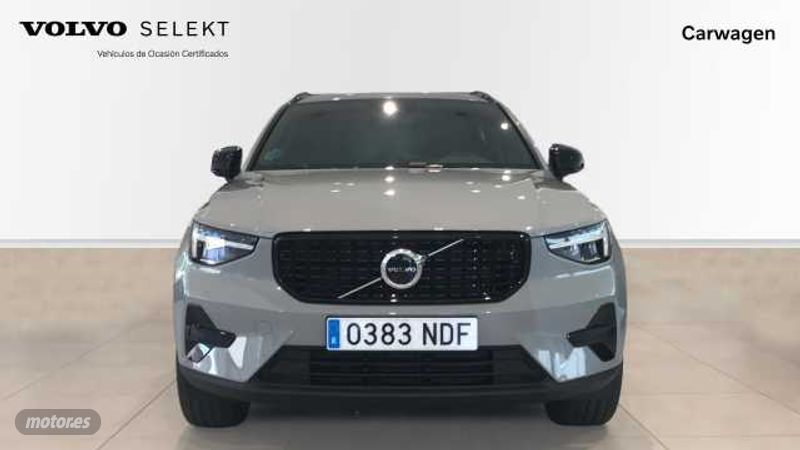 volvo xc40 2025 / 1km. foto grande (3)