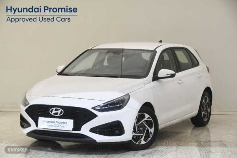 Hyundai i30 1.0 TGDI Klass 48V 100 de 2024 con 5.431 Km por 21.870 EUR. en Madrid