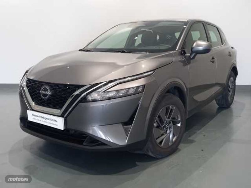 nissan qashqai 2023 / 14.582km.