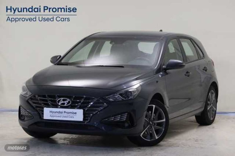 Hyundai i30 1.5 DPI Klass SLX 110 de 2024 con 7.819 Km por 19.500 EUR. en Murcia
