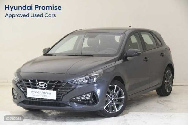 Hyundai i30 1.5 DPI Klass SLX 110 de 2024 con 13.910 Km por 19.990 EUR. en A Coruna