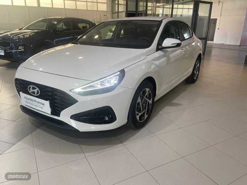 Hyundai i30 1.0 TGDI Klass 48V 100 de 2025 con 10 Km por 27.100 EUR. en Toledo