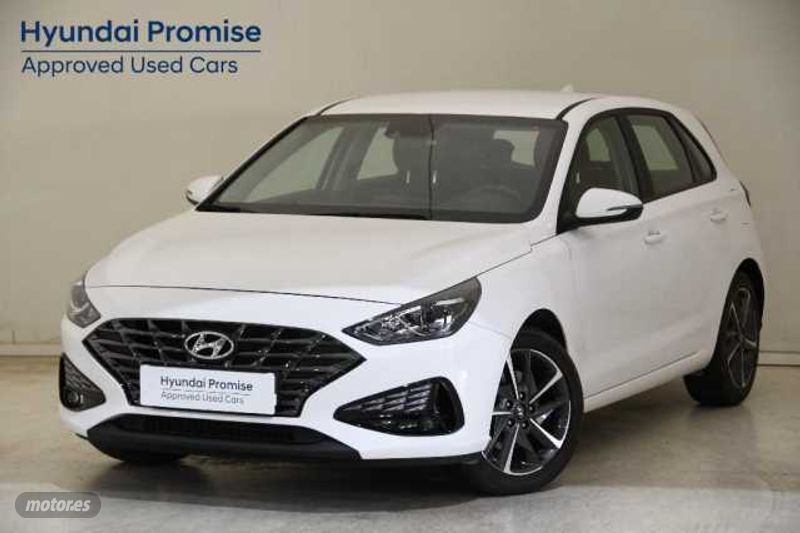 Hyundai i30 1.5 DPI Klass SLX 110 de 2024 con 6.402 Km por 19.990 EUR. en Asturias