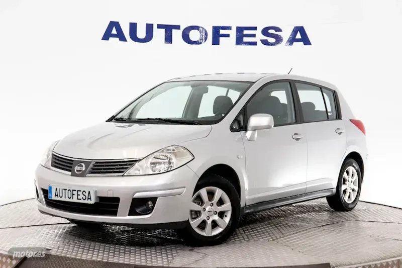 Foto nissan tiida 2008 / 151.900km.