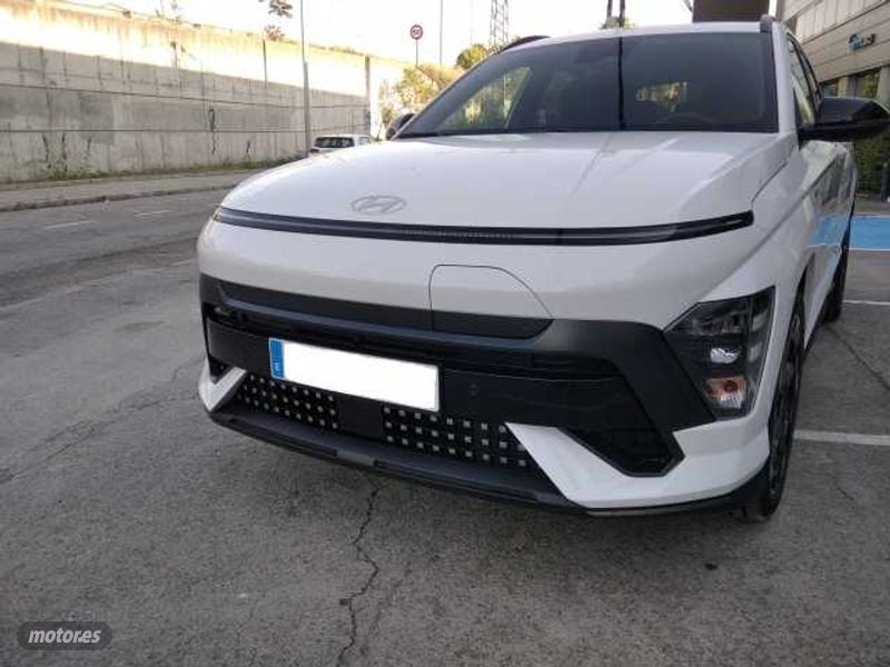 Foto hyundai kona electric 2024 / 825km.