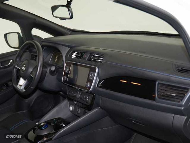 nissan leaf 2022 / 26.848km. foto grande (3)