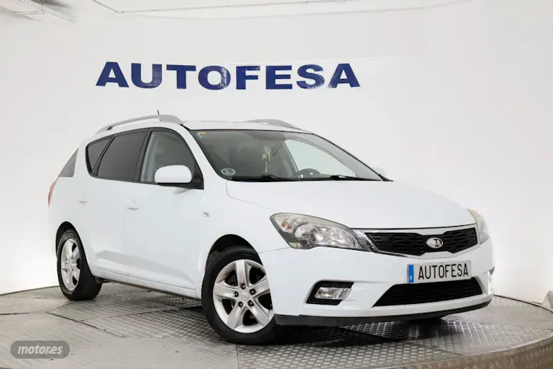 kia ceed 2010 / 280.084km. foto grande (3)