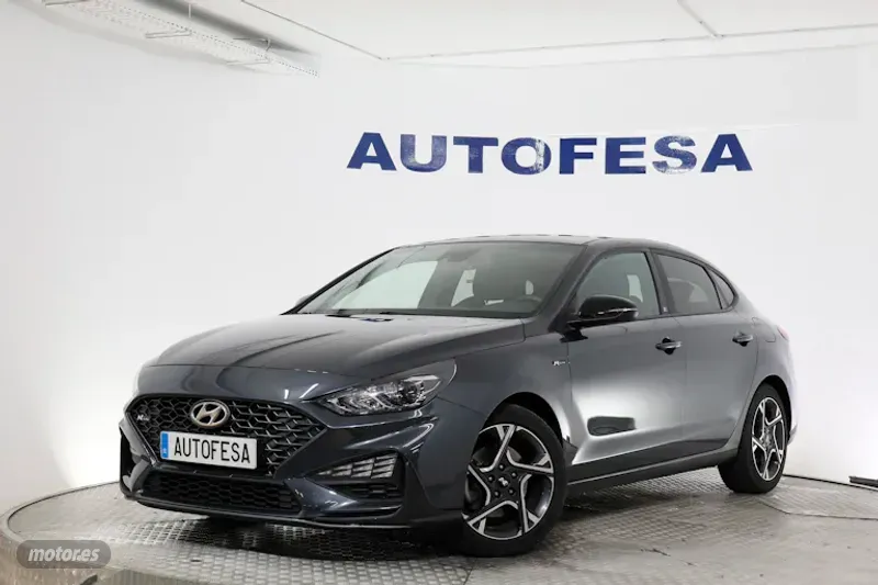 Foto hyundai i30 2023 / 41.700km.