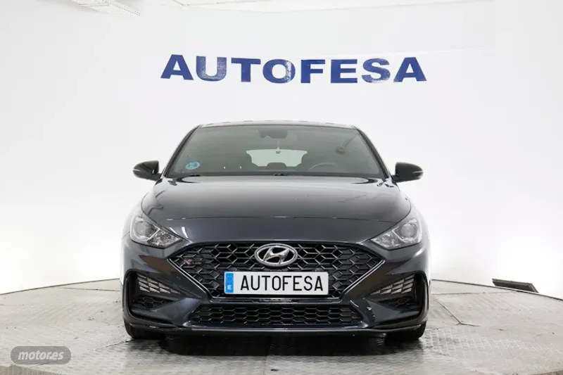 hyundai i30 2023 / 41.700km. foto grande (2)