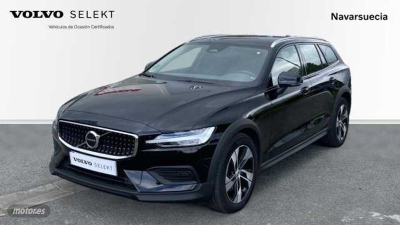 Foto volvo v 60 2023 / 44.260km.