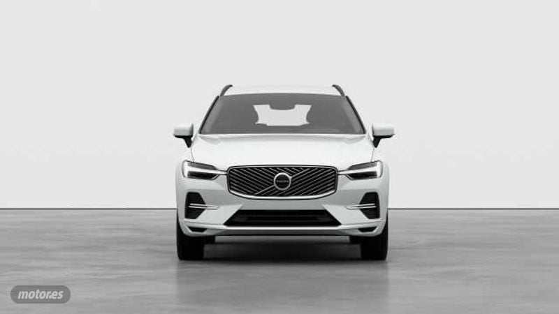 volvo xc 60 2025 / 5km. foto grande (2)