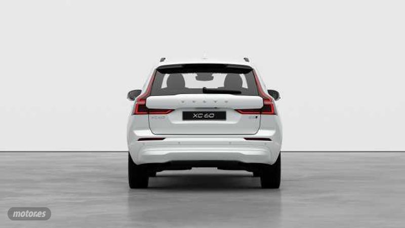 volvo xc 60 2025 / 5km. foto grande (3)