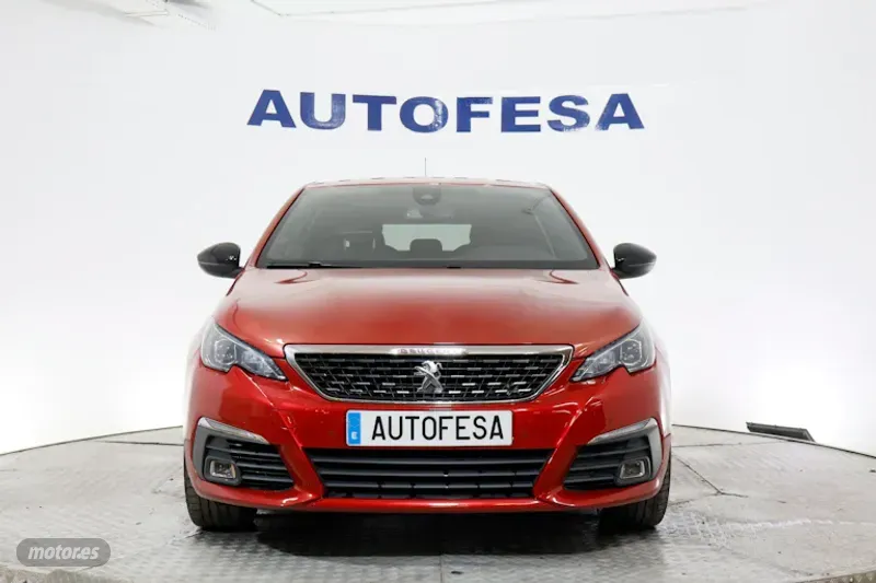 peugeot 308 2018 / 62.900km. foto grande (2)
