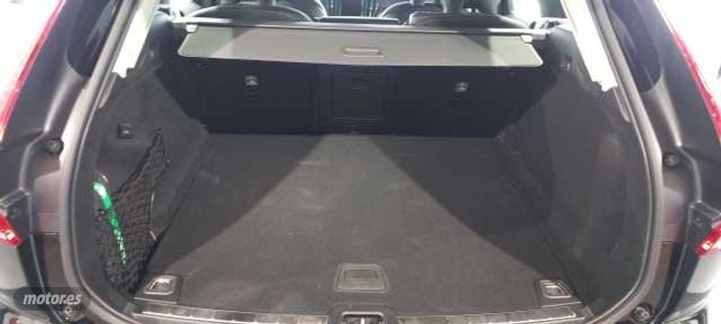 volvo xc 60 2024 / 30.233km. foto grande (3)