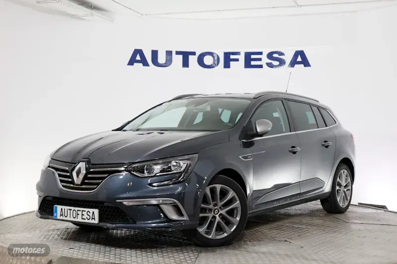 Foto renault megane 2018 / 140.900km.