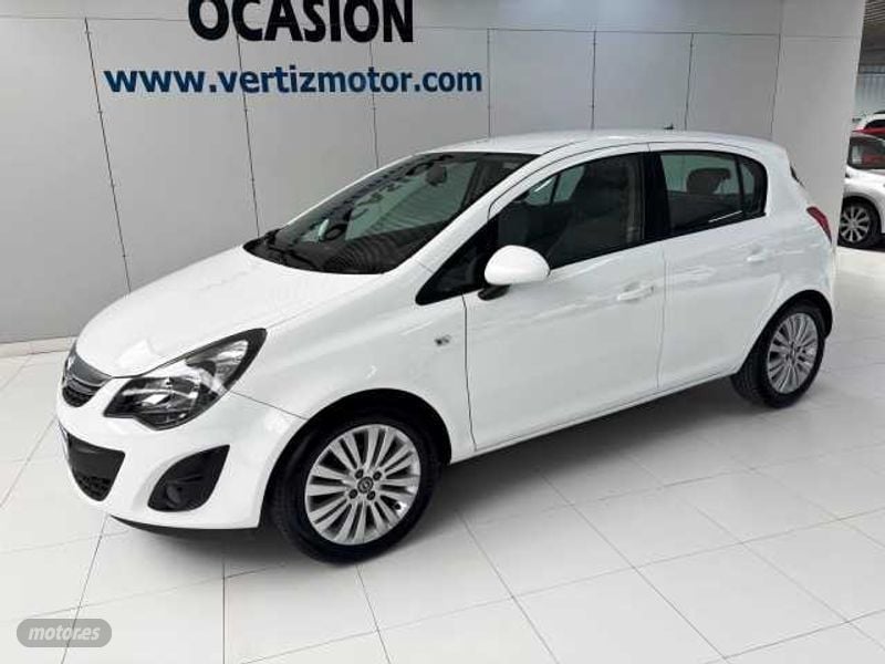 Foto opel corsa 2014 / 102.000km.
