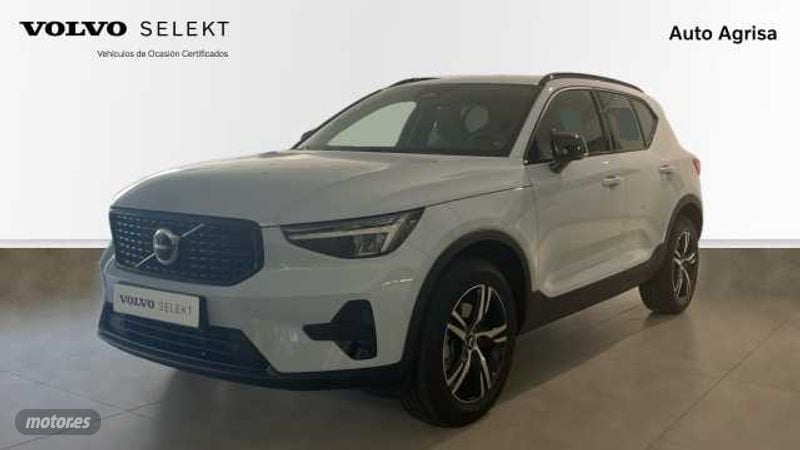 Foto volvo xc40 2025 / 1km.