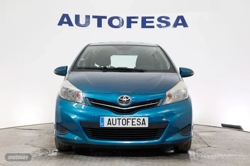 toyota yaris 2012 / 133.472km. foto grande (2)