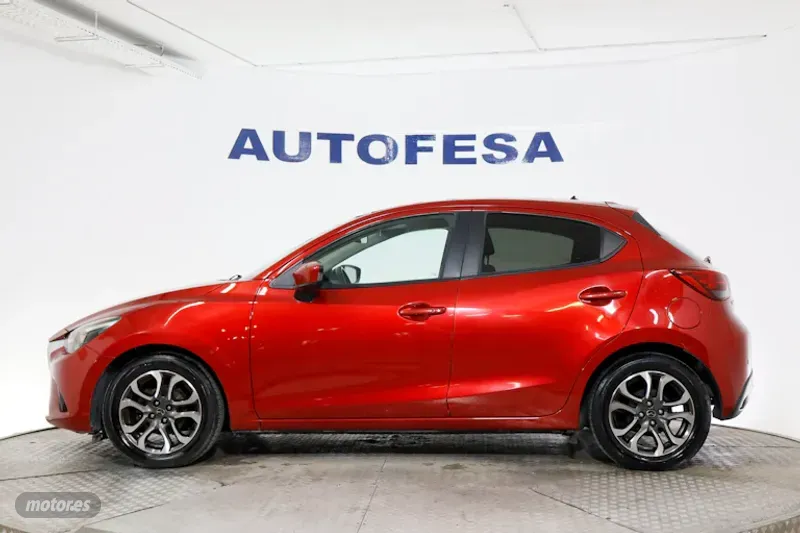 mazda mazda2 2016 / 126.900km. foto grande (3)