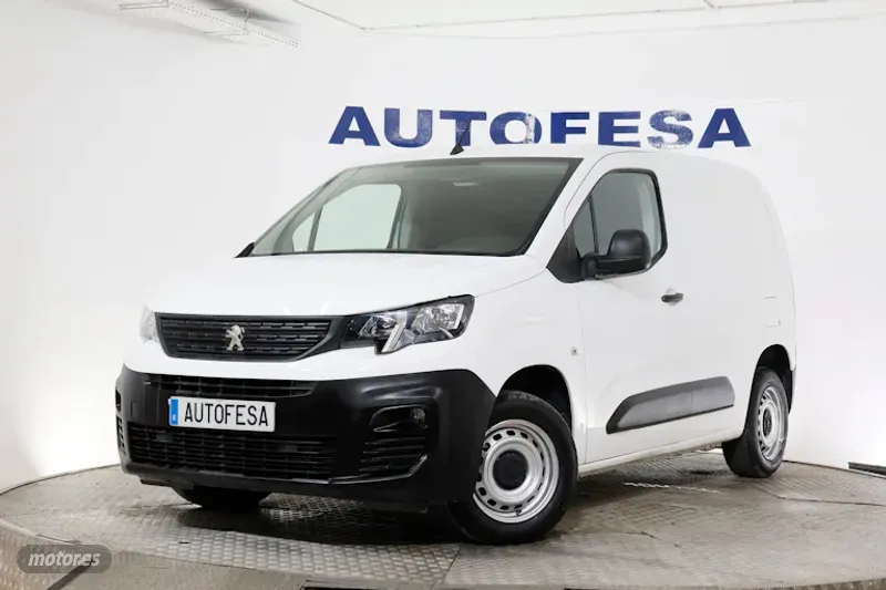 Foto peugeot partner 2021 / 121.100km.