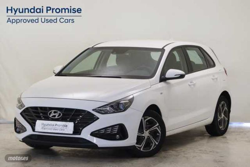 Hyundai i30 1.0 TGDI Klass LR 48V 120 de 2022 con 27.810 Km por 17.900 EUR. en Valencia