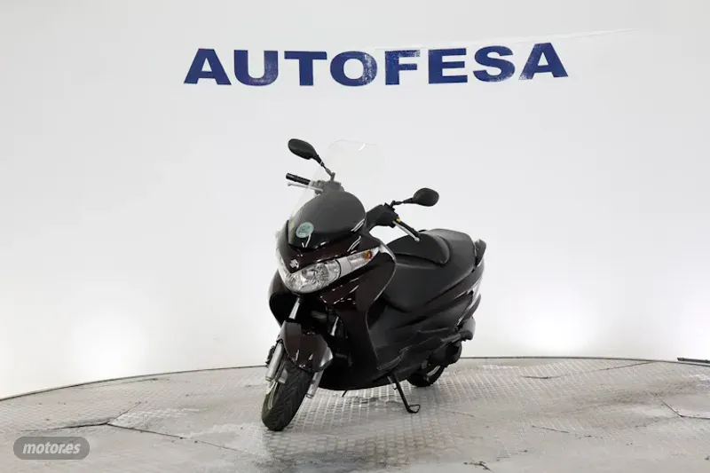 Foto suzuki burgman 2012 / 16.000km.