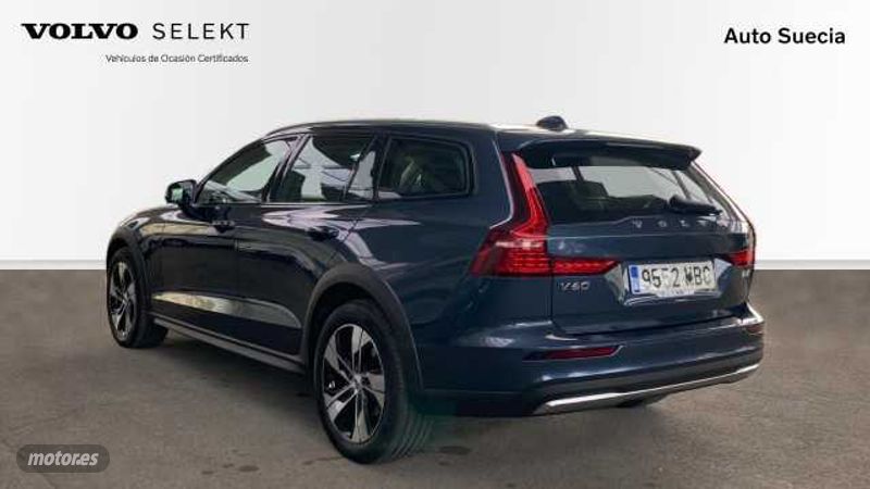 volvo v60 cross country 2022 / 68.697km. foto grande (2)
