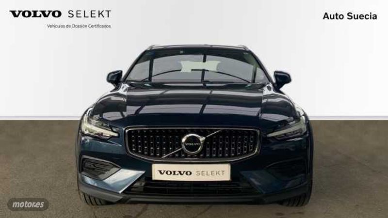 volvo v60 cross country 2022 / 68.697km. foto grande (3)