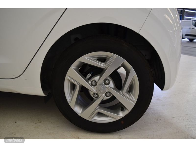 Foto hyundai i10 2024 / 8.676km.